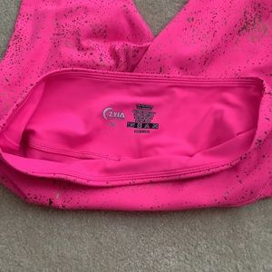 Zyia leggings
